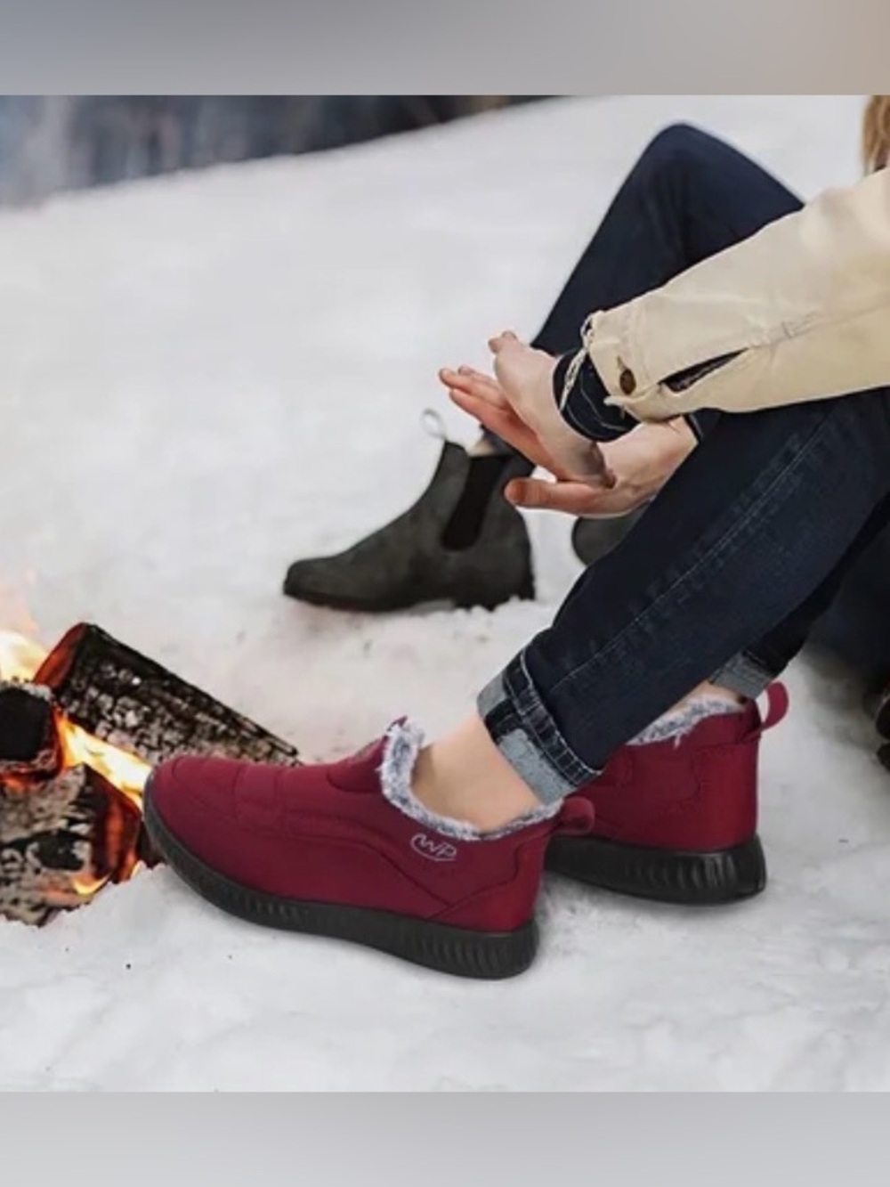 Waterproof Slip On Fur Lined Insulated Ankle Boot Size 6.5